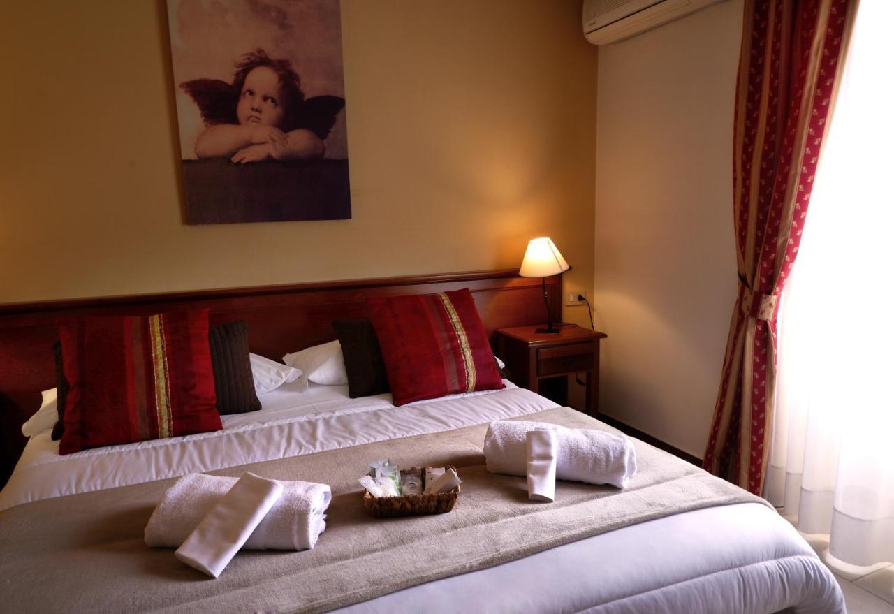 Hotel Borgo Antico Φαμπριάνο Εξωτερικό φωτογραφία