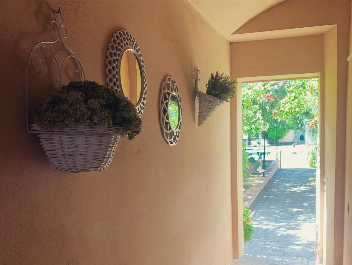 Hotel Borgo Antico Φαμπριάνο Εξωτερικό φωτογραφία