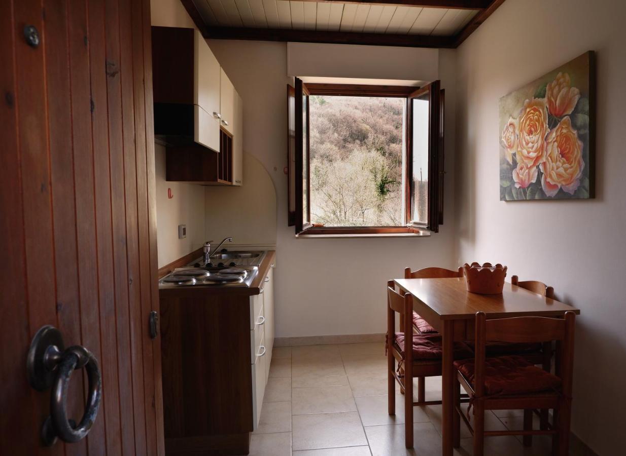 Hotel Borgo Antico Φαμπριάνο Εξωτερικό φωτογραφία