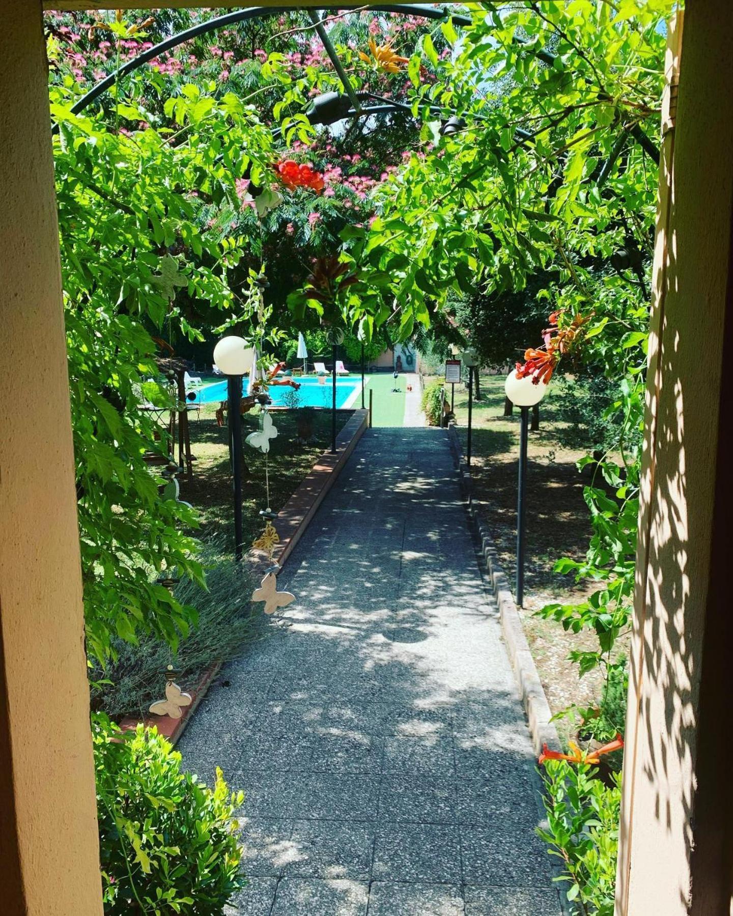 Hotel Borgo Antico Φαμπριάνο Εξωτερικό φωτογραφία