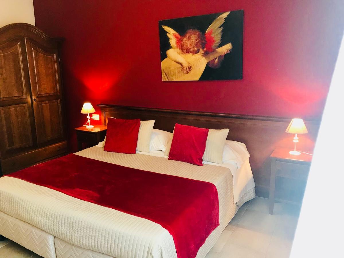 Hotel Borgo Antico Φαμπριάνο Εξωτερικό φωτογραφία