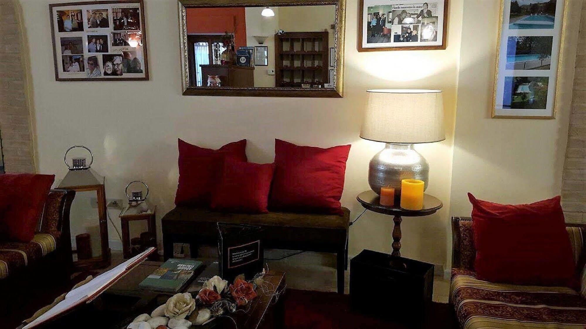 Hotel Borgo Antico Φαμπριάνο Εξωτερικό φωτογραφία