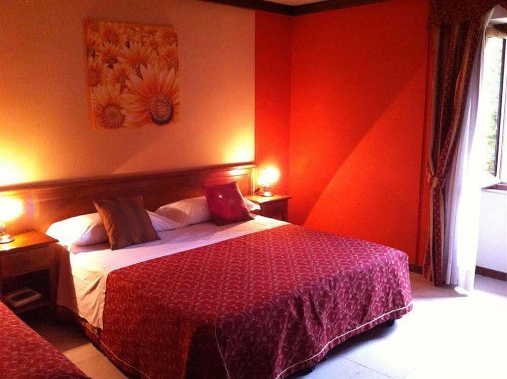 Hotel Borgo Antico Φαμπριάνο Εξωτερικό φωτογραφία